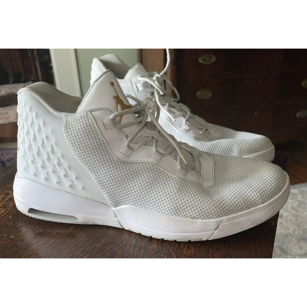 Air Jordan Academy Shoes Mens Size 12 White Sneakers Casual 8445 15 116